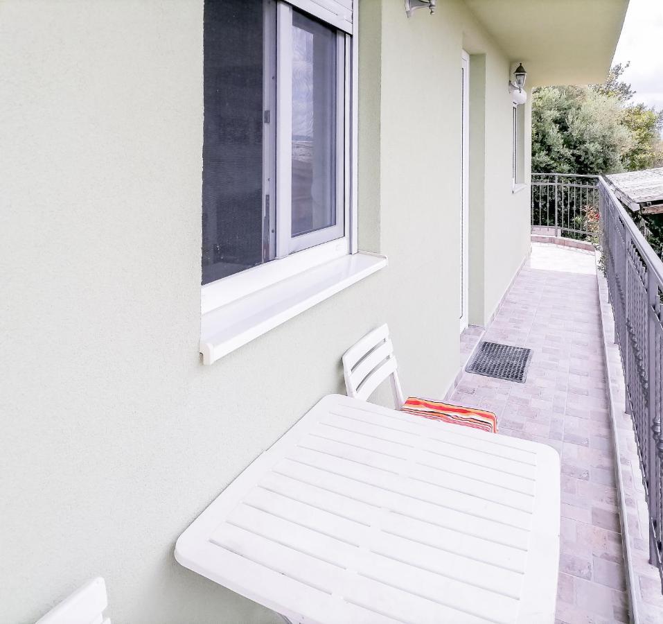 Apartments Siesta ティヴァト エクステリア 写真