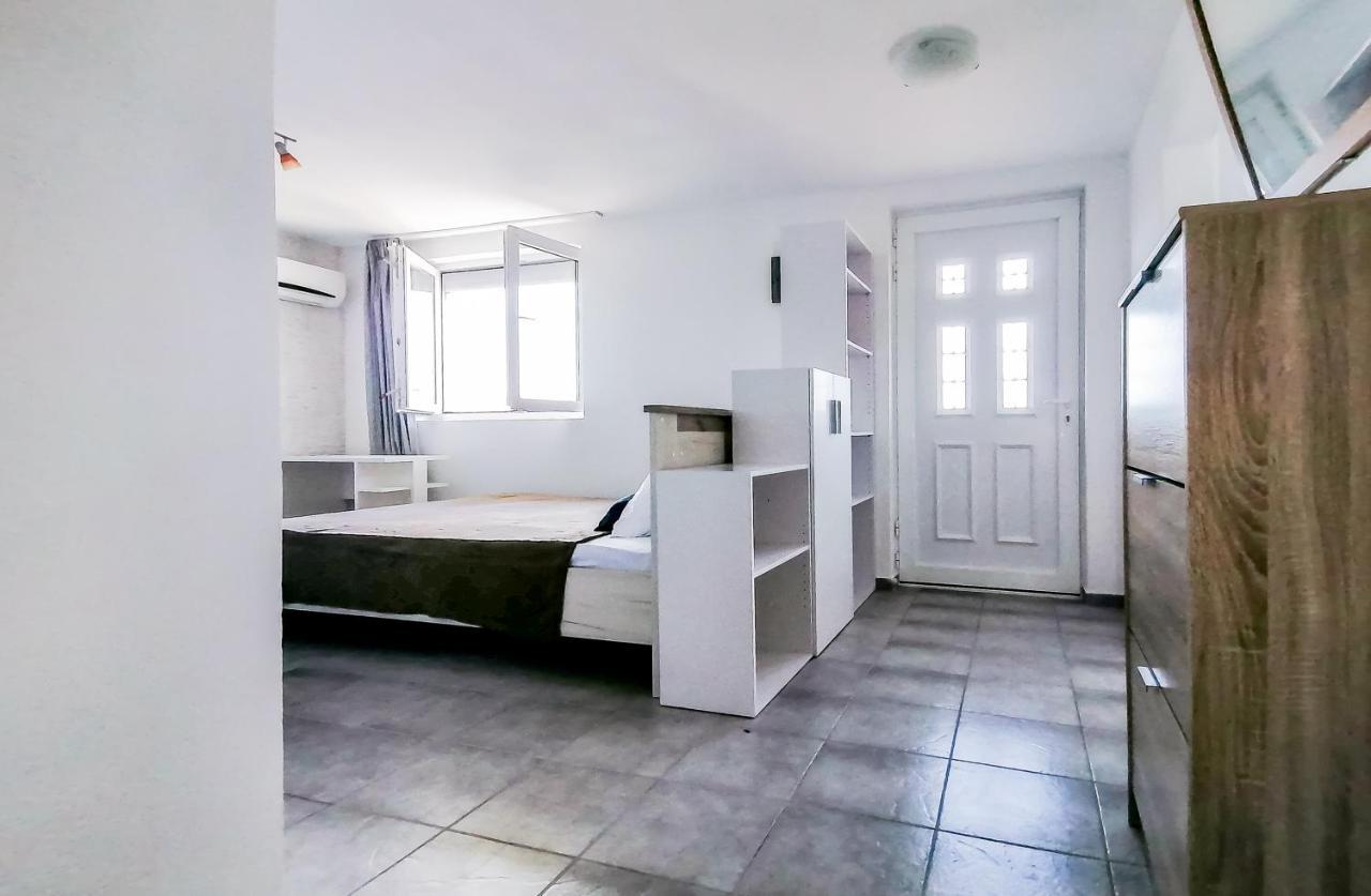 Apartments Siesta ティヴァト エクステリア 写真